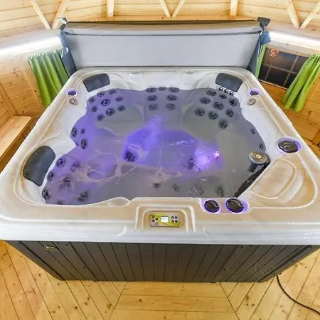 Bed and Breakfast Domaine De La Courillere