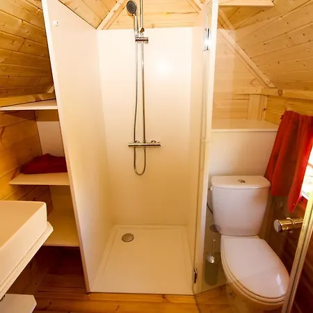 Domaine De La Courillere Bed and Breakfast