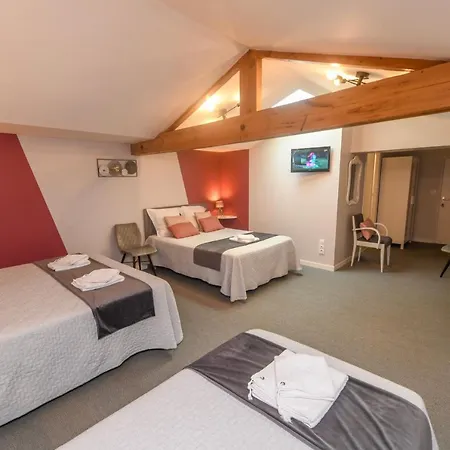 Domaine De La Courillere Bed and Breakfast
