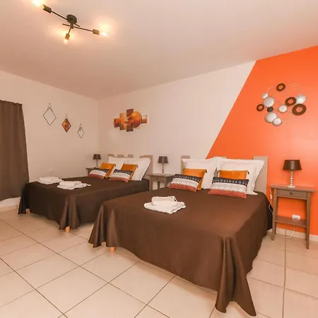 Domaine De La Courillere Bed and Breakfast