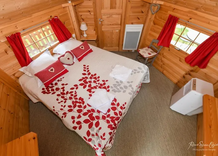 Domaine De La Courillère 3* Le Boupère