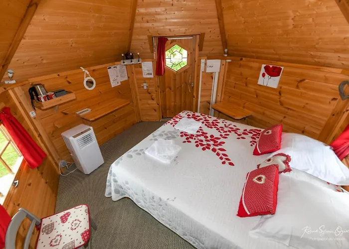 Couette-café Domaine De La Courillère 3*