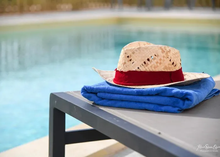 Couette-café Domaine De La Courillère 3*