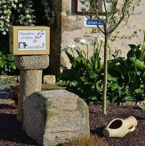 Couette-café Domaine De La Courillère Le Boupère